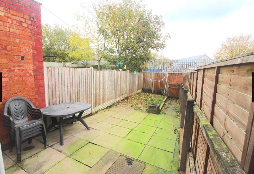 Private Double Room Near City Centre, Coventry Exterior foto